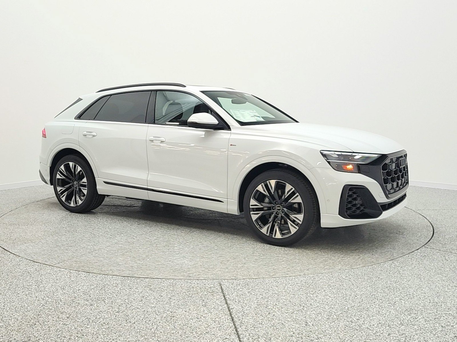 New 2026 Audi Q8 Premium Plus AWD/4WD image 3