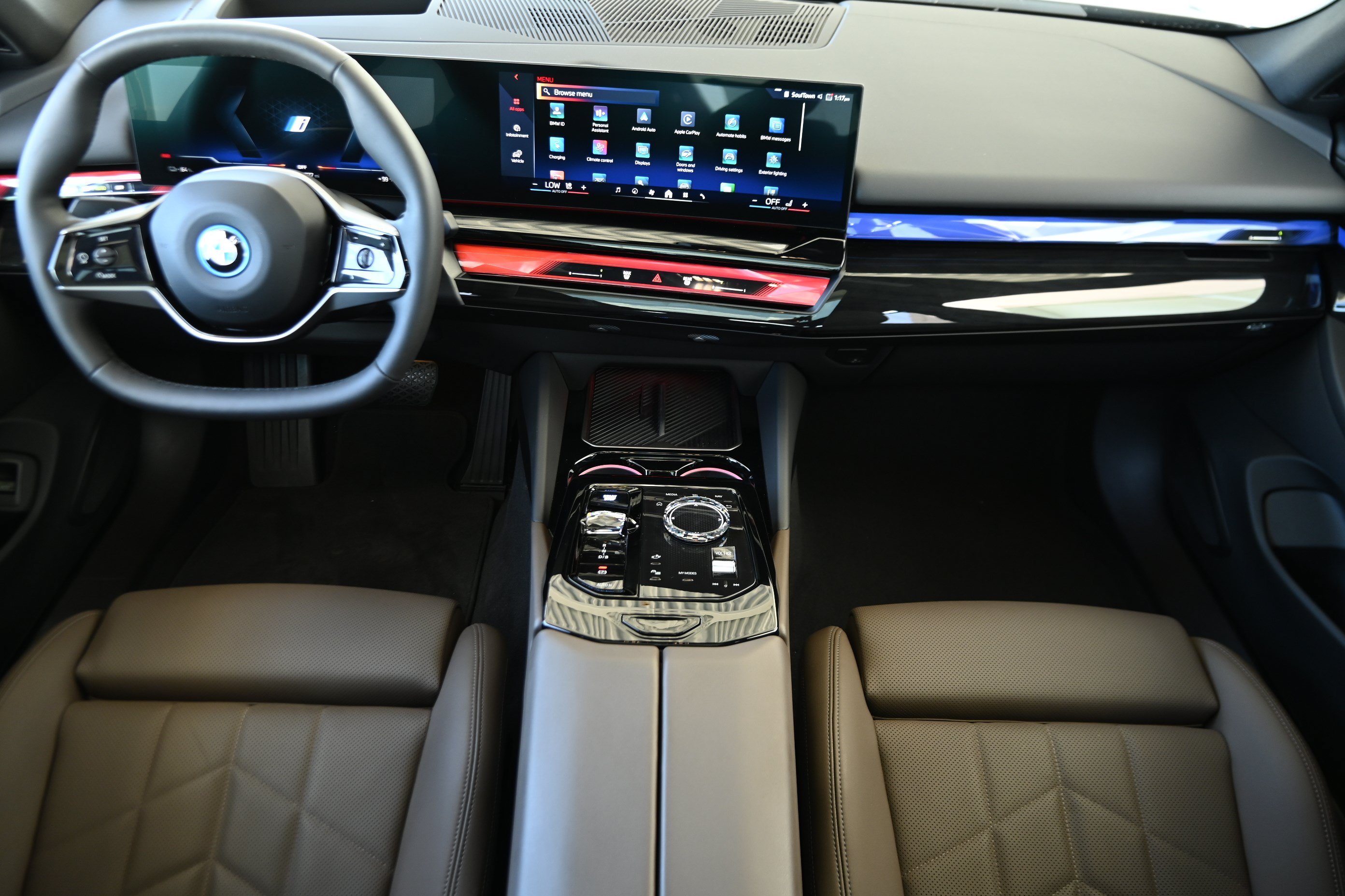 Certified 2026 BMW i5 eDrive40 AWD/4WD image 15