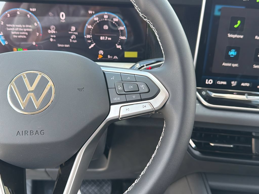 New 2026 Volkswagen Tiguan SE AWD/4WD image 27