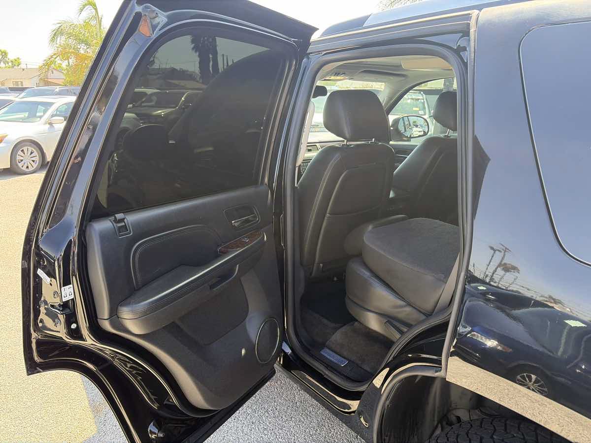 Used 2014 GMC Yukon Denali AWD/4WD image 11