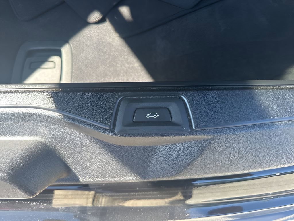 Used 2023 BMW X5 xDrive40i w/ M Sport Package image 31
