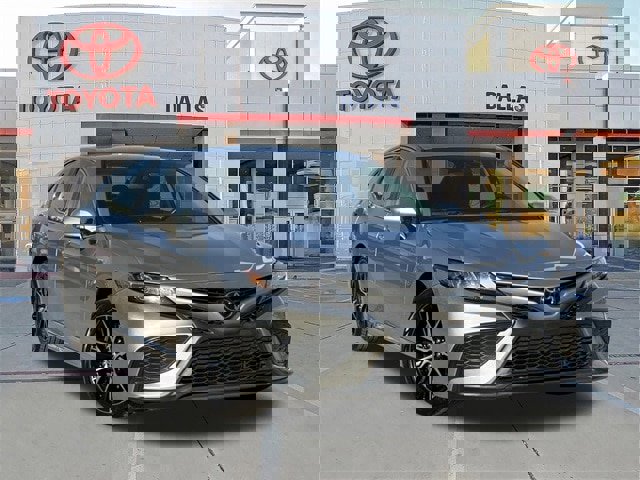 Used 2024 Toyota Camry SE