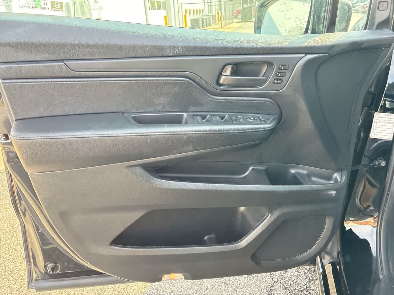 Used 2025 Honda Odyssey Sport-L image 22