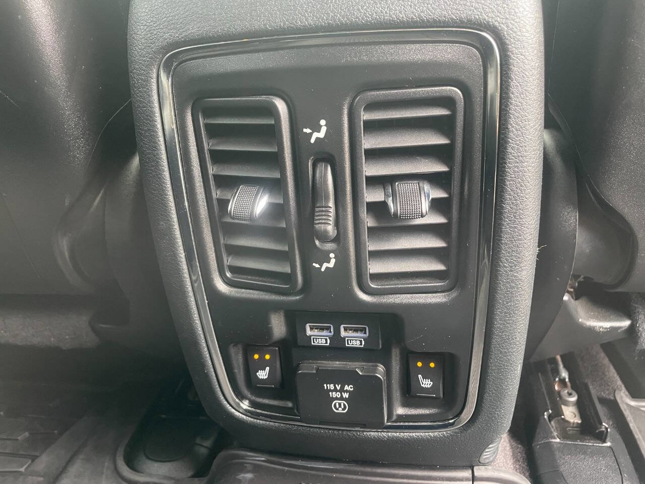 Used 2018 Jeep Grand Cherokee Limited image 23