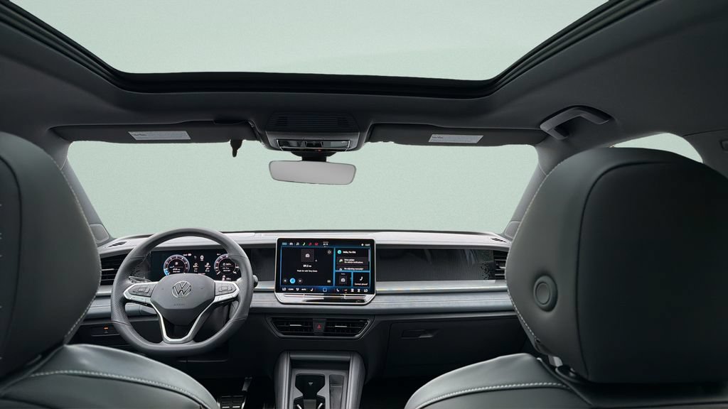 New 2026 Volkswagen Tiguan SE R-Line FWD image 26
