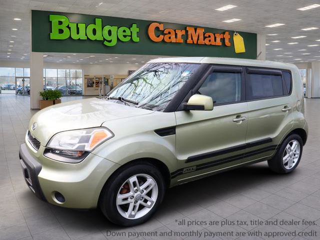 Used 2011 Kia Soul + image 1