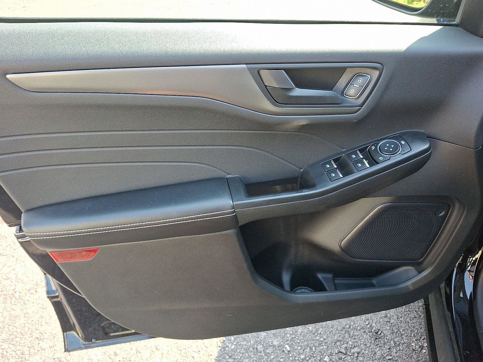 Used 2023 Ford Escape Active image 13