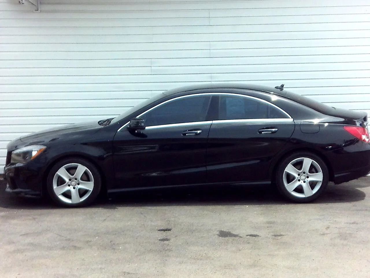 Used 2015 Mercedes-Benz CLA 250 4MATIC w/ Premium 1 Package image 3