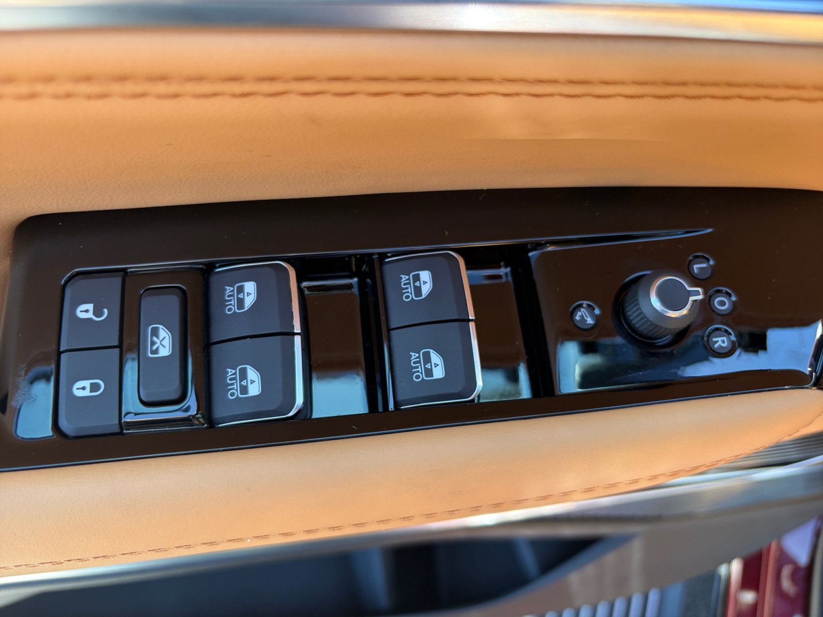 New 2026 Jeep Grand Wagoneer Summit AWD/4WD image 17