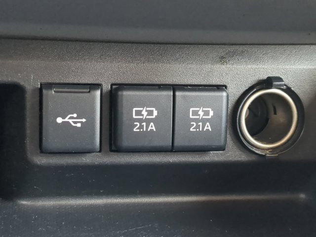Used 2020 Toyota Highlander Limited AWD/4WD image 22