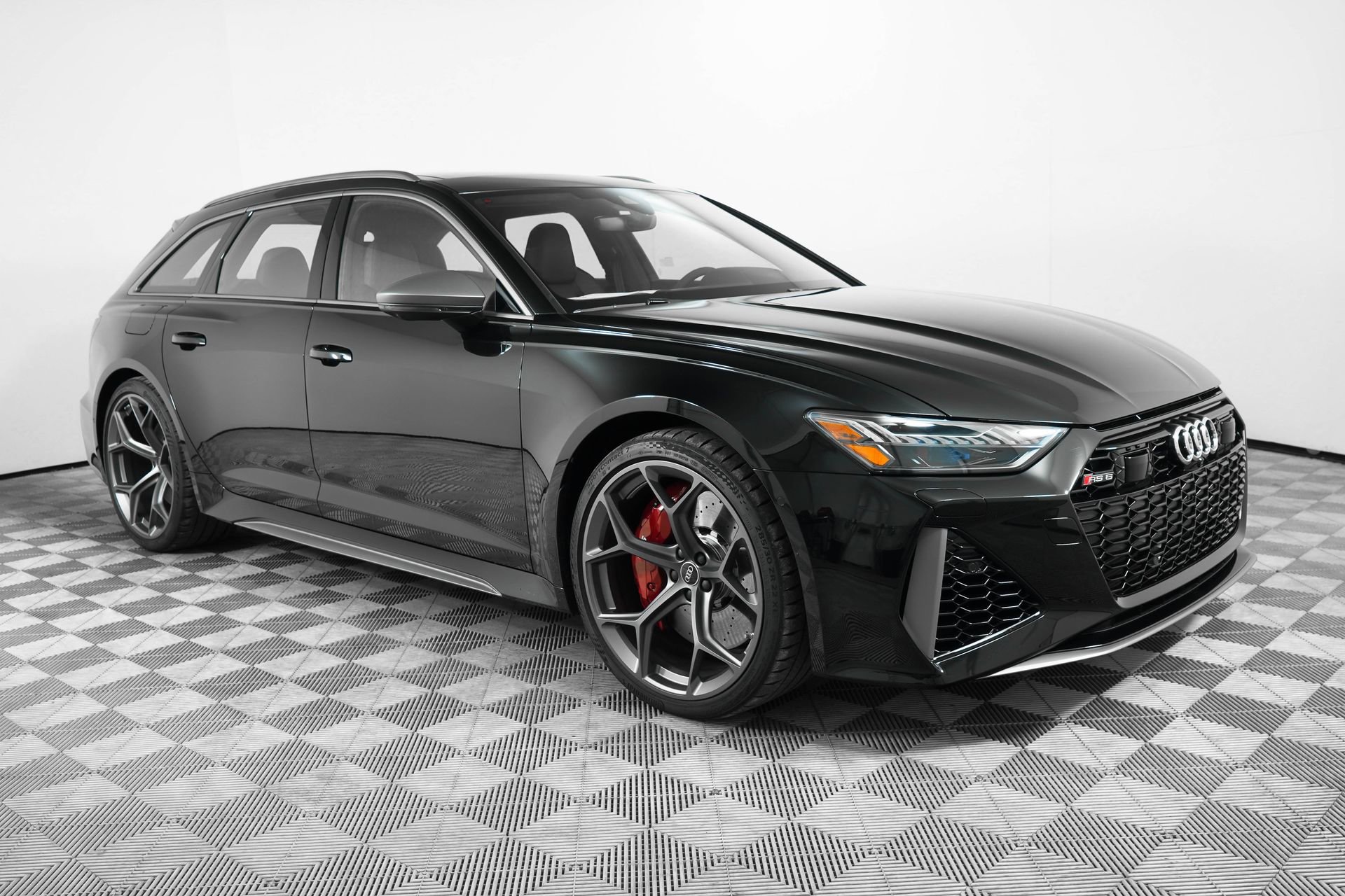 New 2026 Audi RS 6 performance image 1