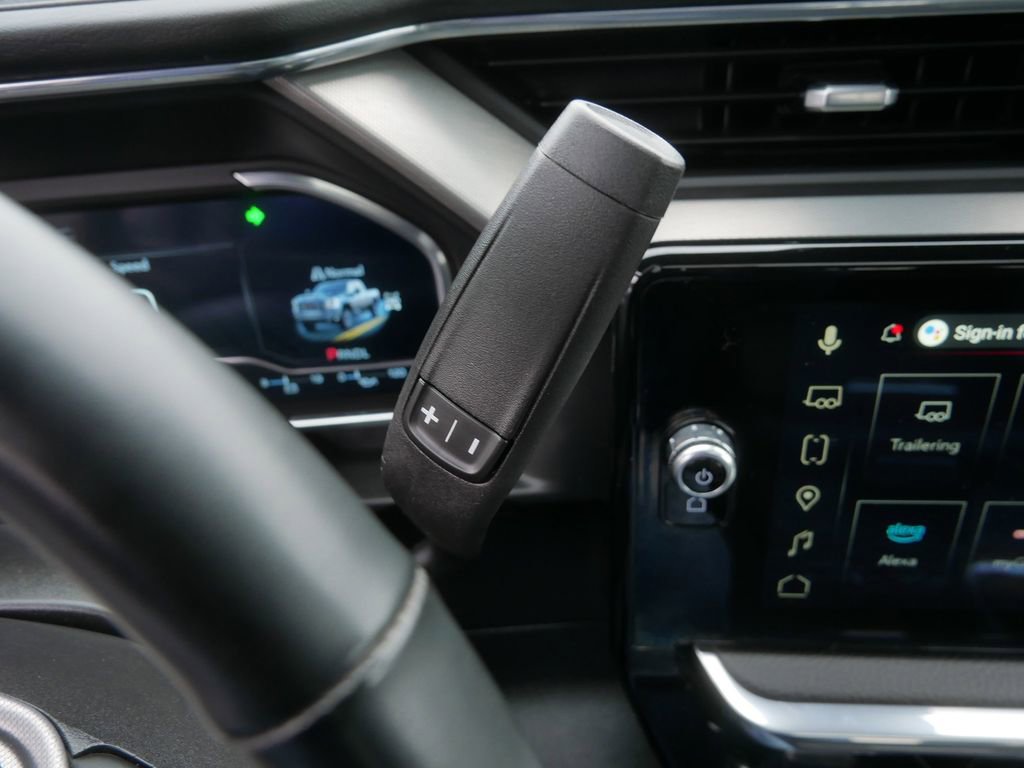 Certified 2025 GMC Sierra 3500 Denali w/ Technology Package image 27