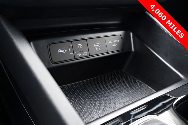 Used 2025 Hyundai Tucson SE AWD/4WD image 25