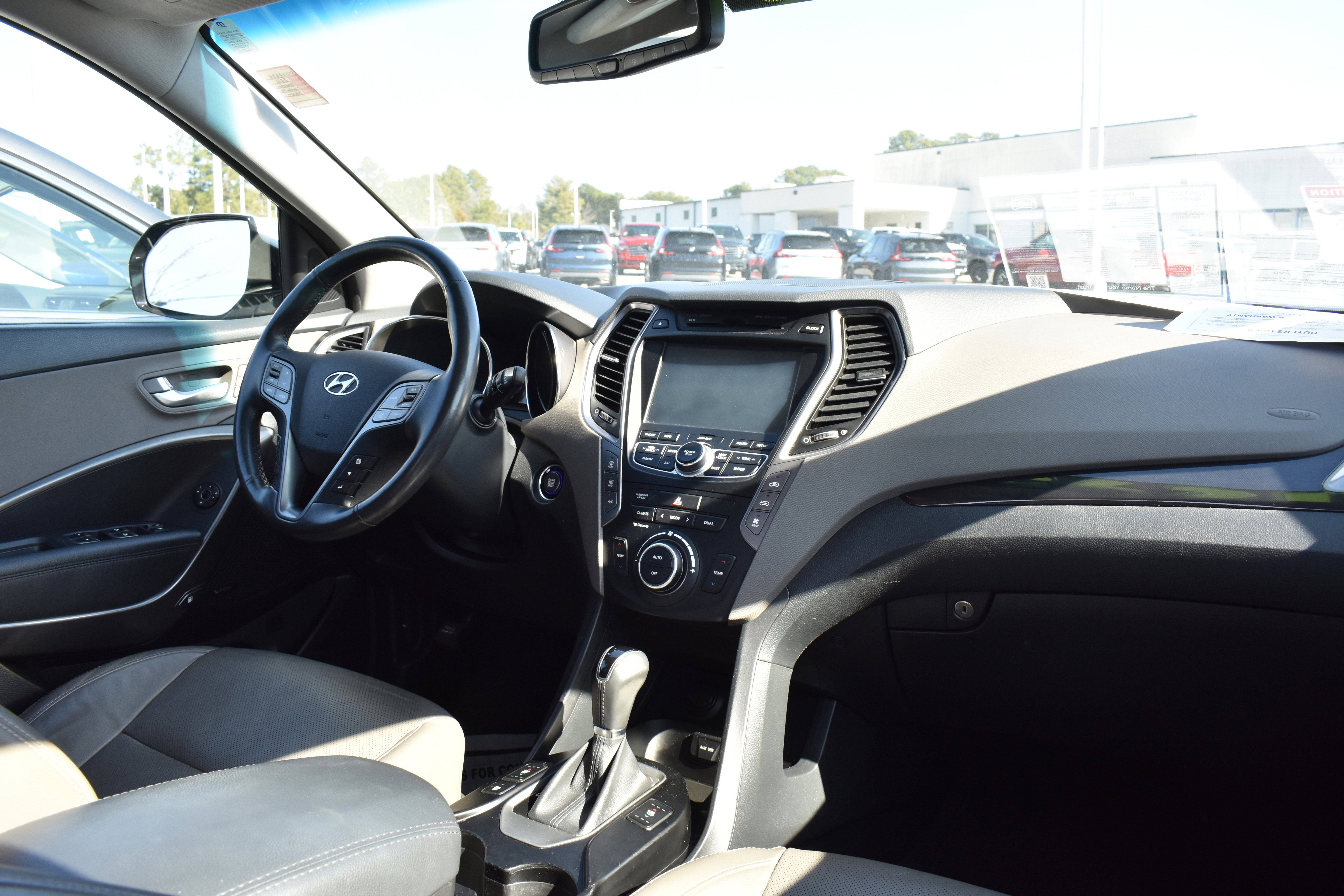 Used 2016 Hyundai Santa Fe Limited w/ Option Group 04 image 34