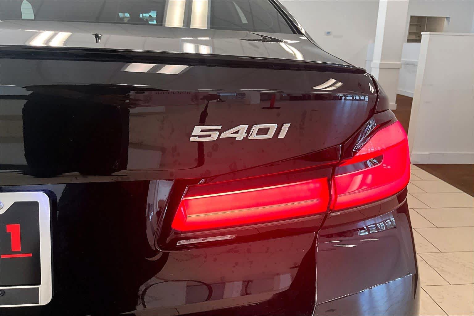 Used 2023 BMW 540i w/ M Sport Package RWD image 28