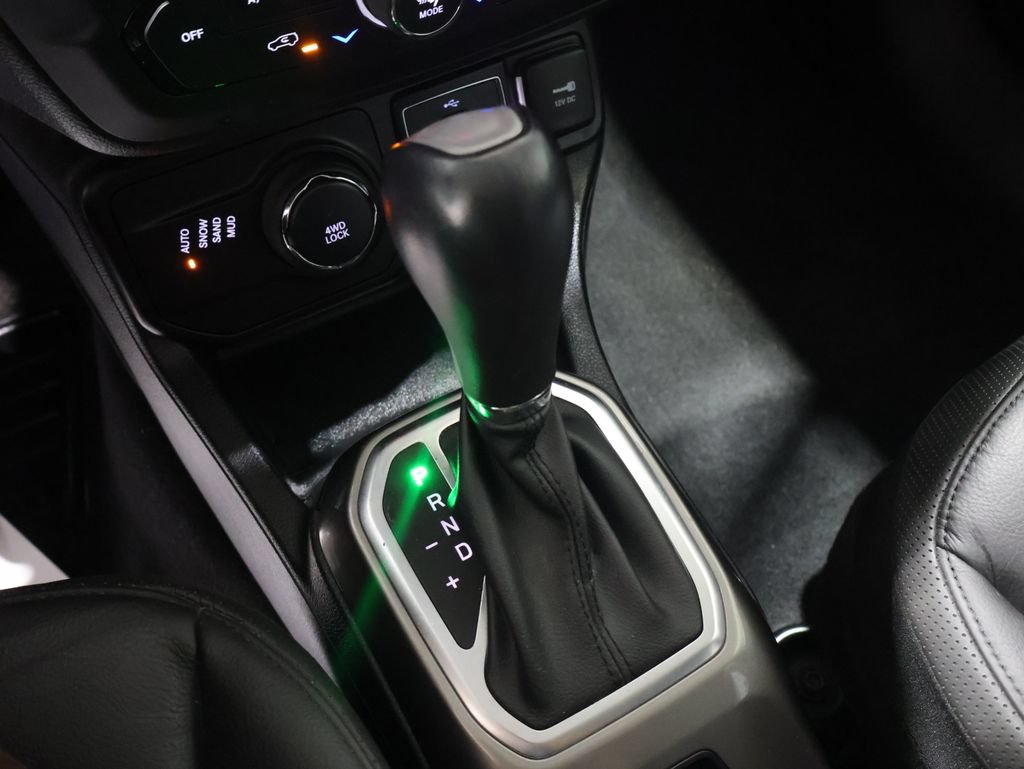 Certified 2021 Jeep Renegade Limited AWD/4WD image 37