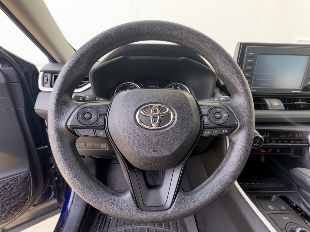 Used 2021 Toyota RAV4 XLE w/ Convenience Package AWD/4WD image 10