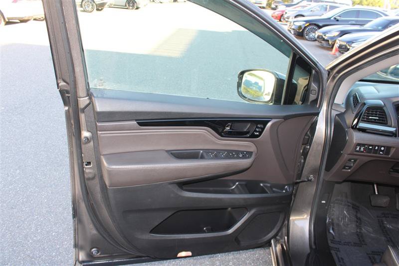 Used 2022 Honda Odyssey Elite image 12