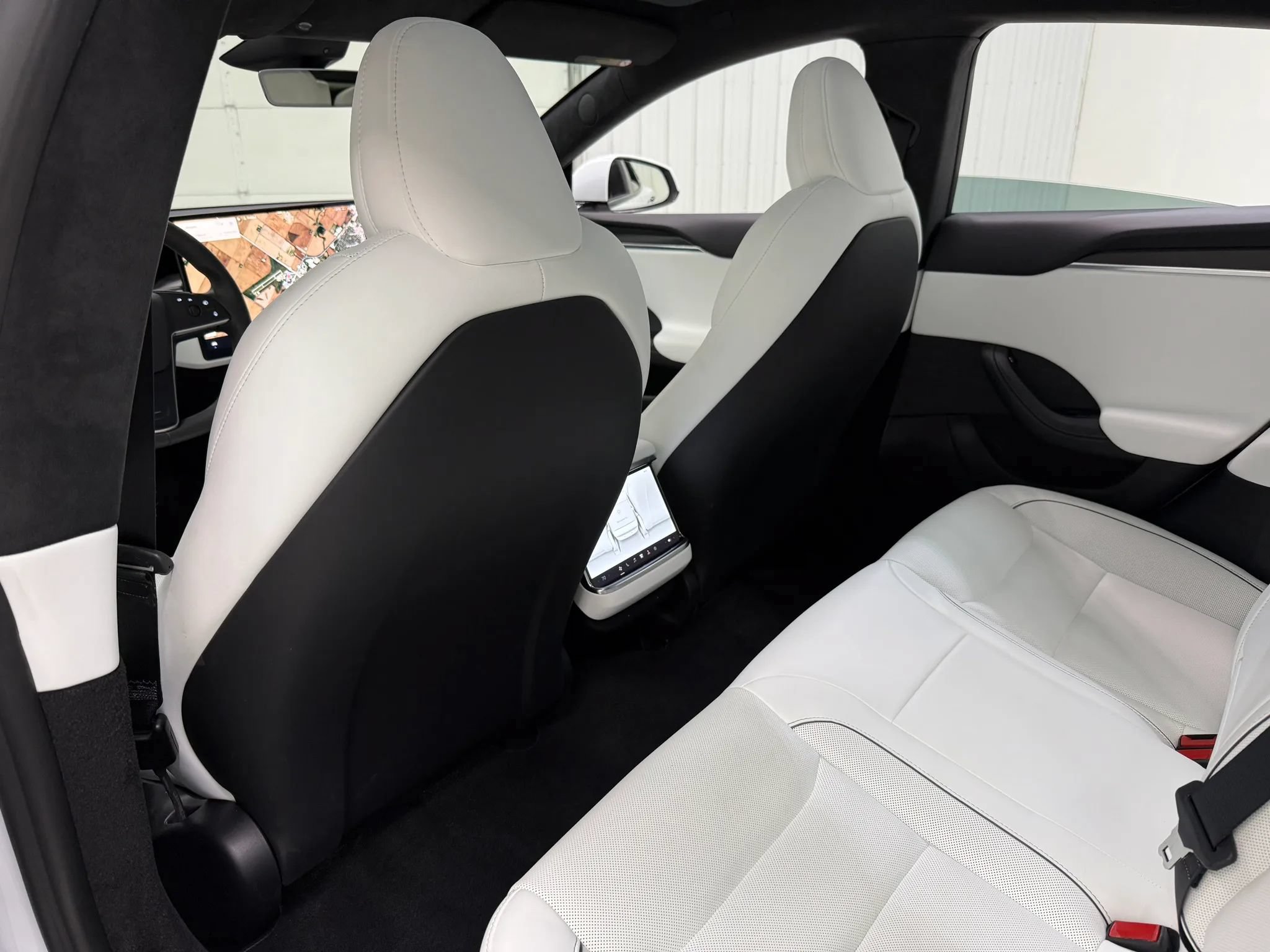 Used 2024 Tesla Model S Plaid AWD/4WD image 17