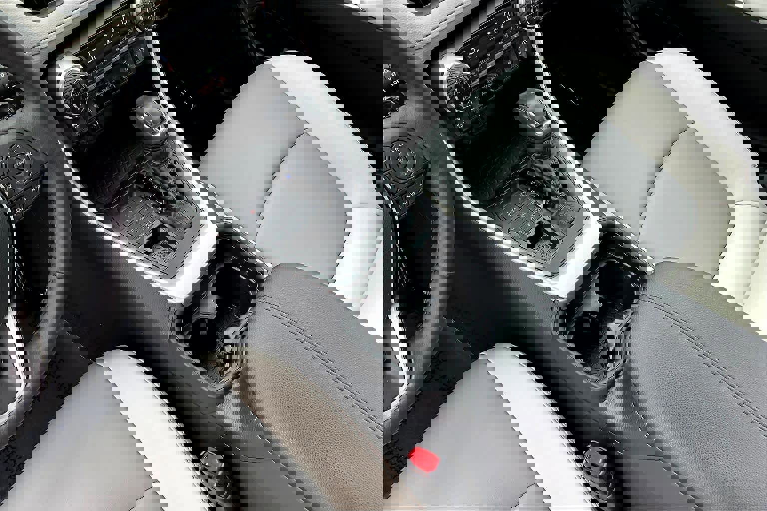 Used 2021 Toyota RAV4 XLE Premium AWD/4WD image 17