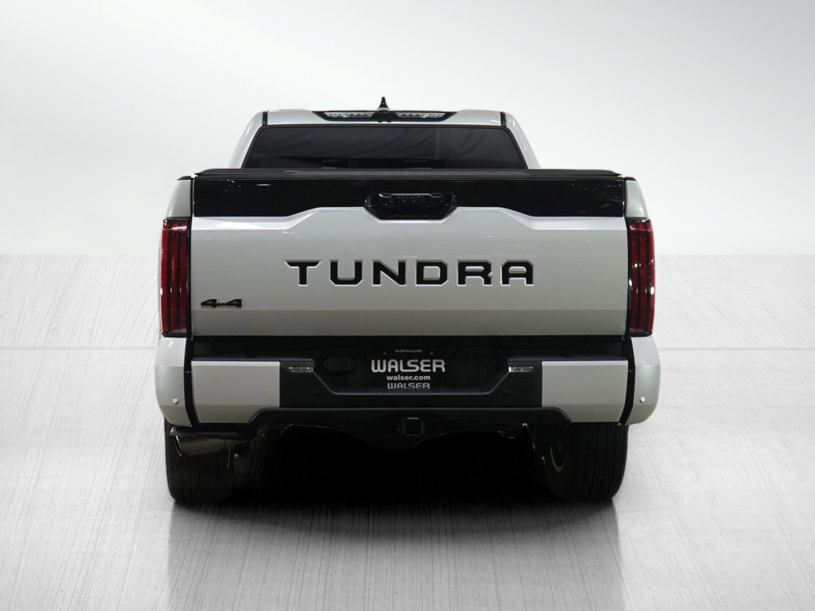 Used 2023 Toyota Tundra Platinum image 4