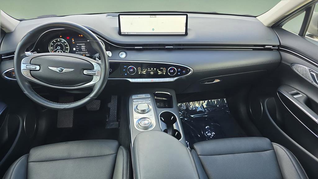 Used 2023 Genesis GV70 2.5T AWD/4WD image 12