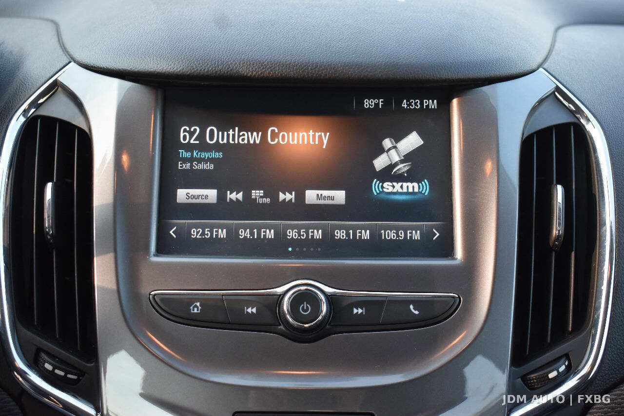 Used 2017 Chevrolet Cruze LT w/ Convenience Package image 24