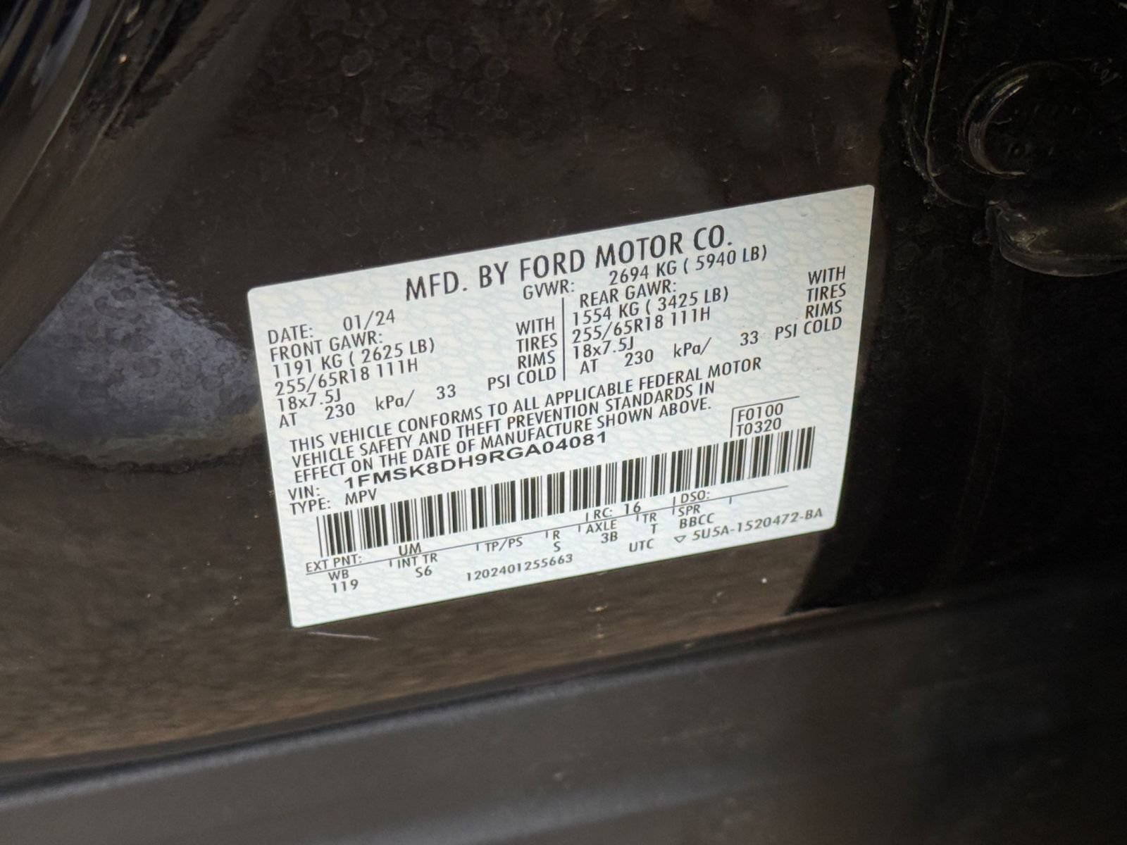 Used 2024 Ford Explorer XLT w/ Equipment Group 202A AWD/4WD image 30
