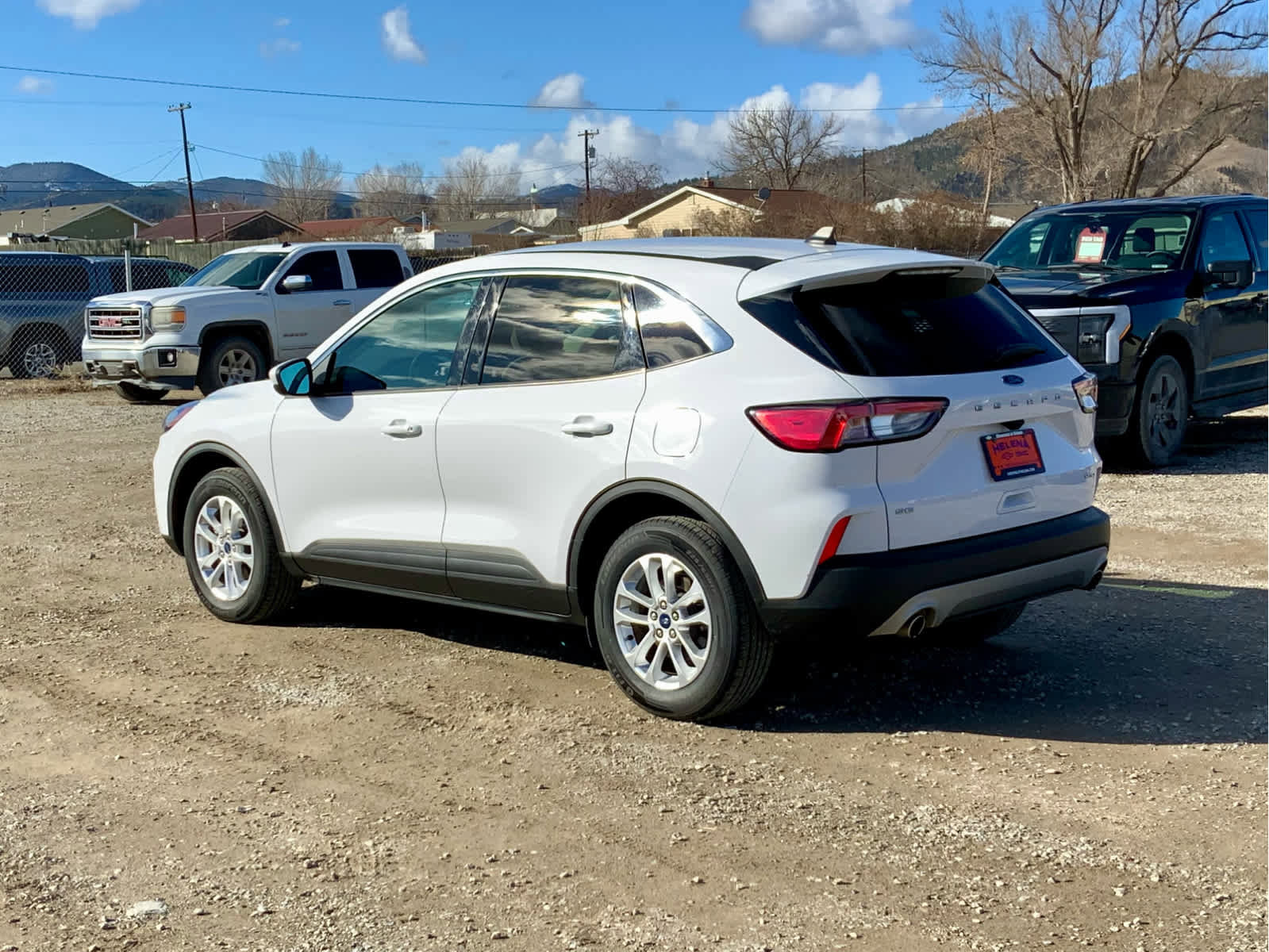 Used 2021 Ford Escape SE image 3
