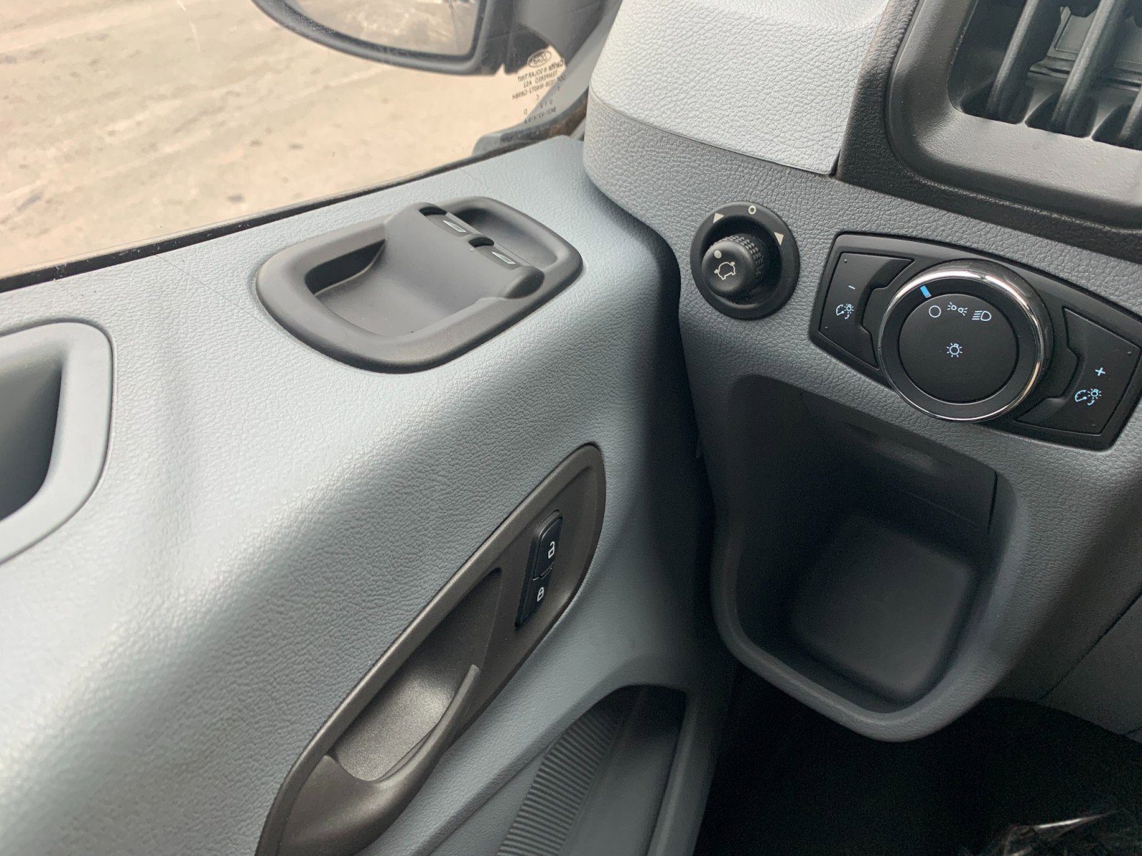 Used 2017 Ford Transit 350 148 Medium Roof image 13