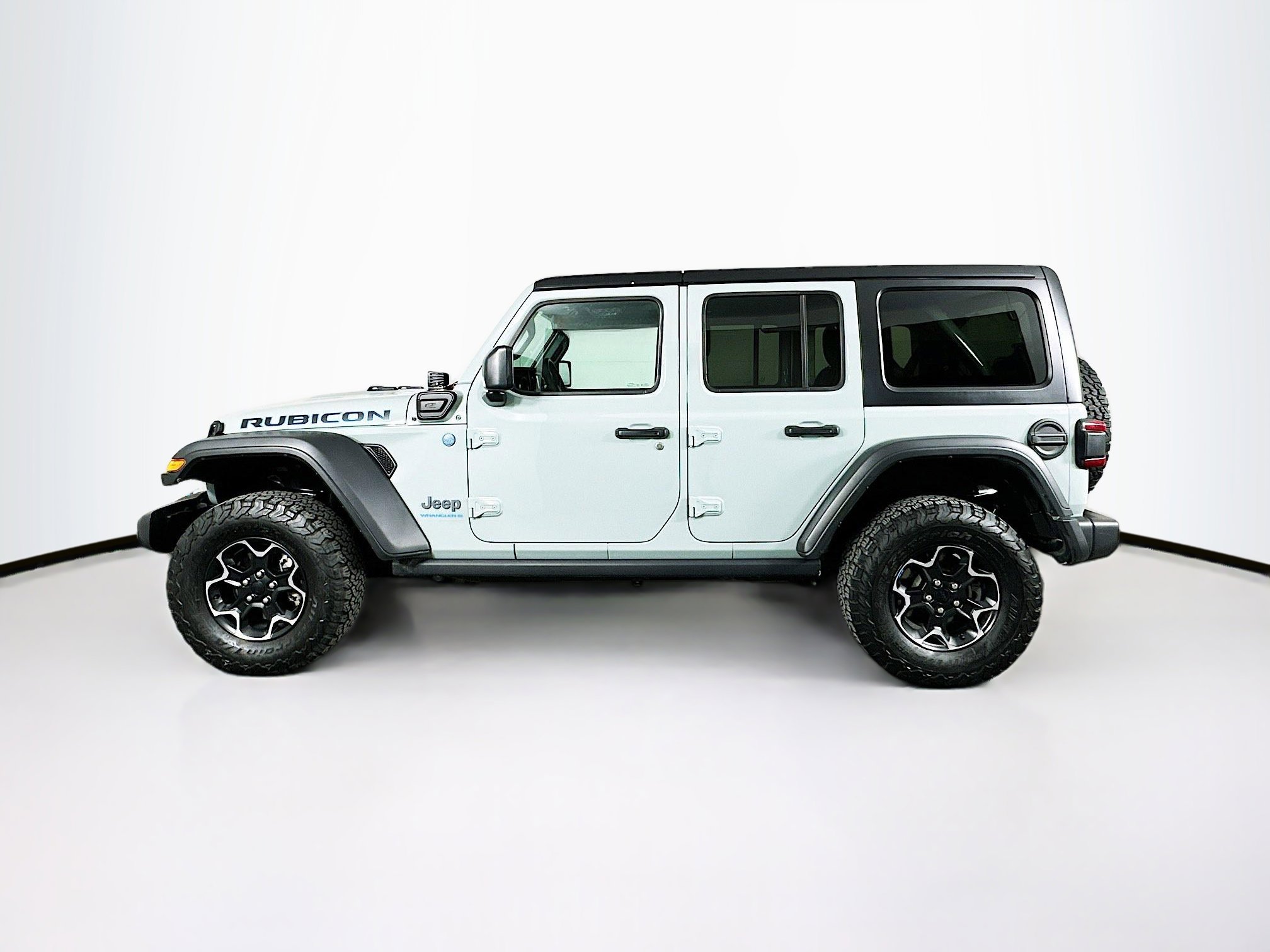 Used 2023 Jeep Wrangler Unlimited Rubicon 4xe w/ Cold Weather Group image 4
