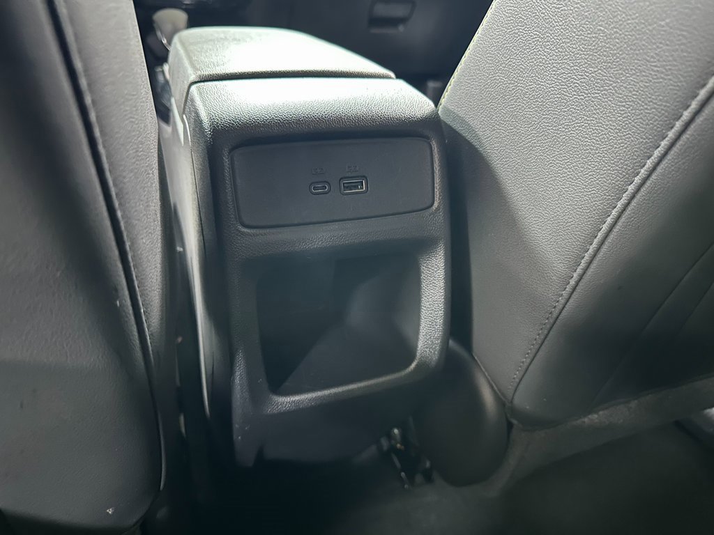 Used 2024 Chevrolet Trax LT image 32