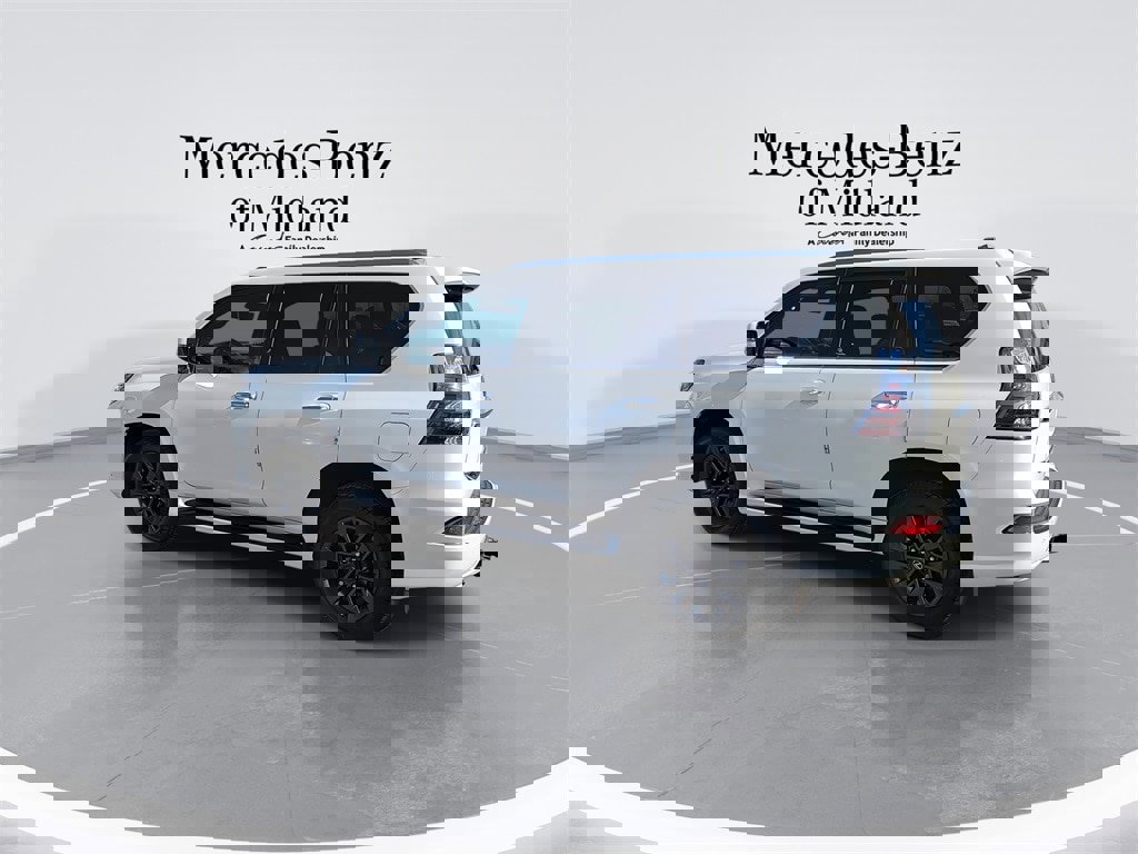 Used 2020 Lexus GX 460 Premium w/ Premium Package image 6