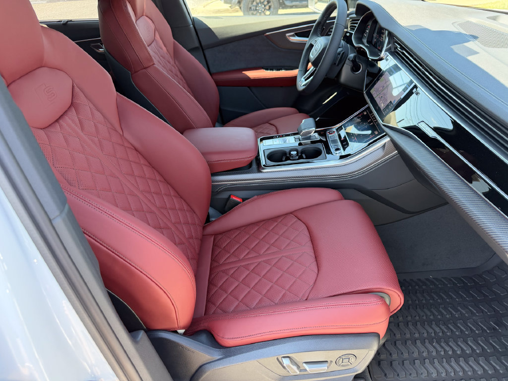 New 2026 Audi SQ7 Premium Plus AWD/4WD image 9