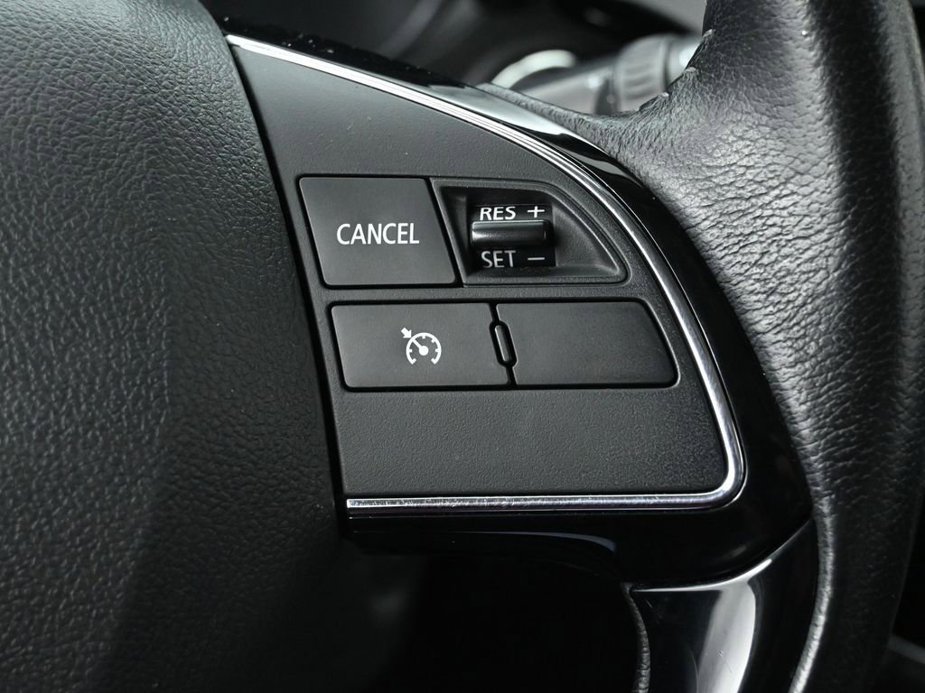 Used 2020 Mitsubishi Outlander SEL image 25