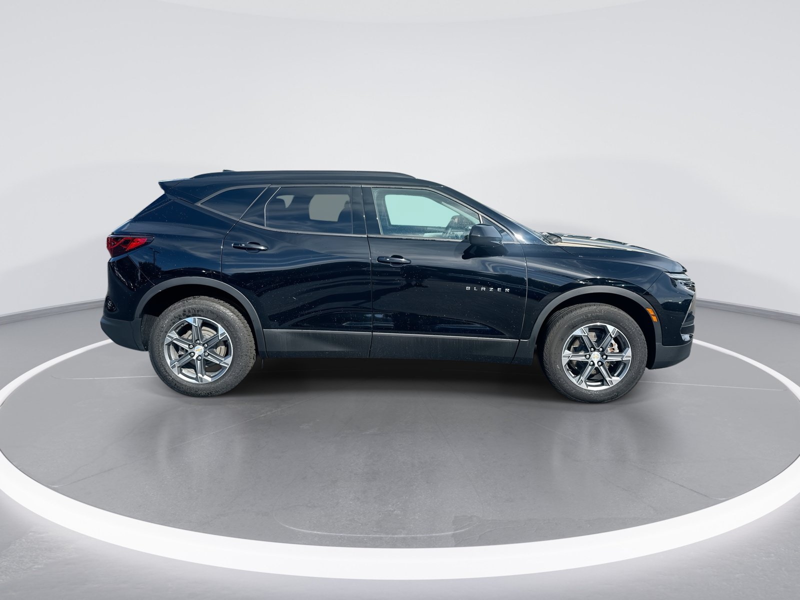 Used 2024 Chevrolet Blazer LT w/ Convenience Package FWD image 10