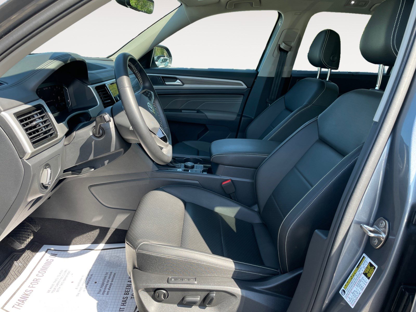 Used 2023 Volkswagen Atlas SEL image 7