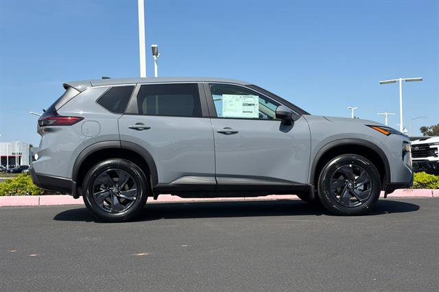 New 2026 Nissan Rogue SV FWD image 3