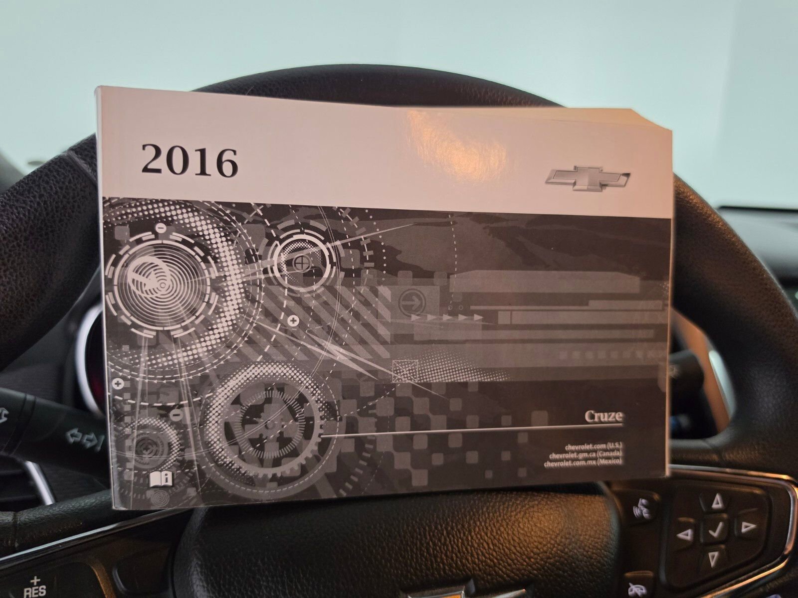 Used 2016 Chevrolet Cruze LT w/ Convenience Package FWD image 37