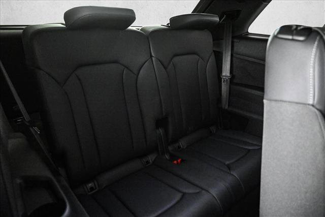 Certified 2025 Audi Q7 2.0T Premium Plus image 22