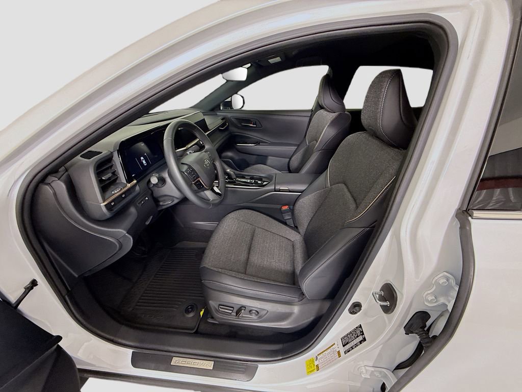 Used 2024 Toyota Crown XLE image 19