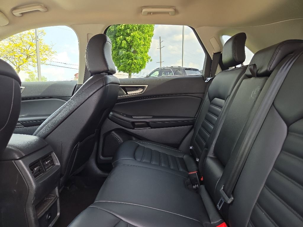 Used 2024 Ford Edge SEL AWD/4WD image 32