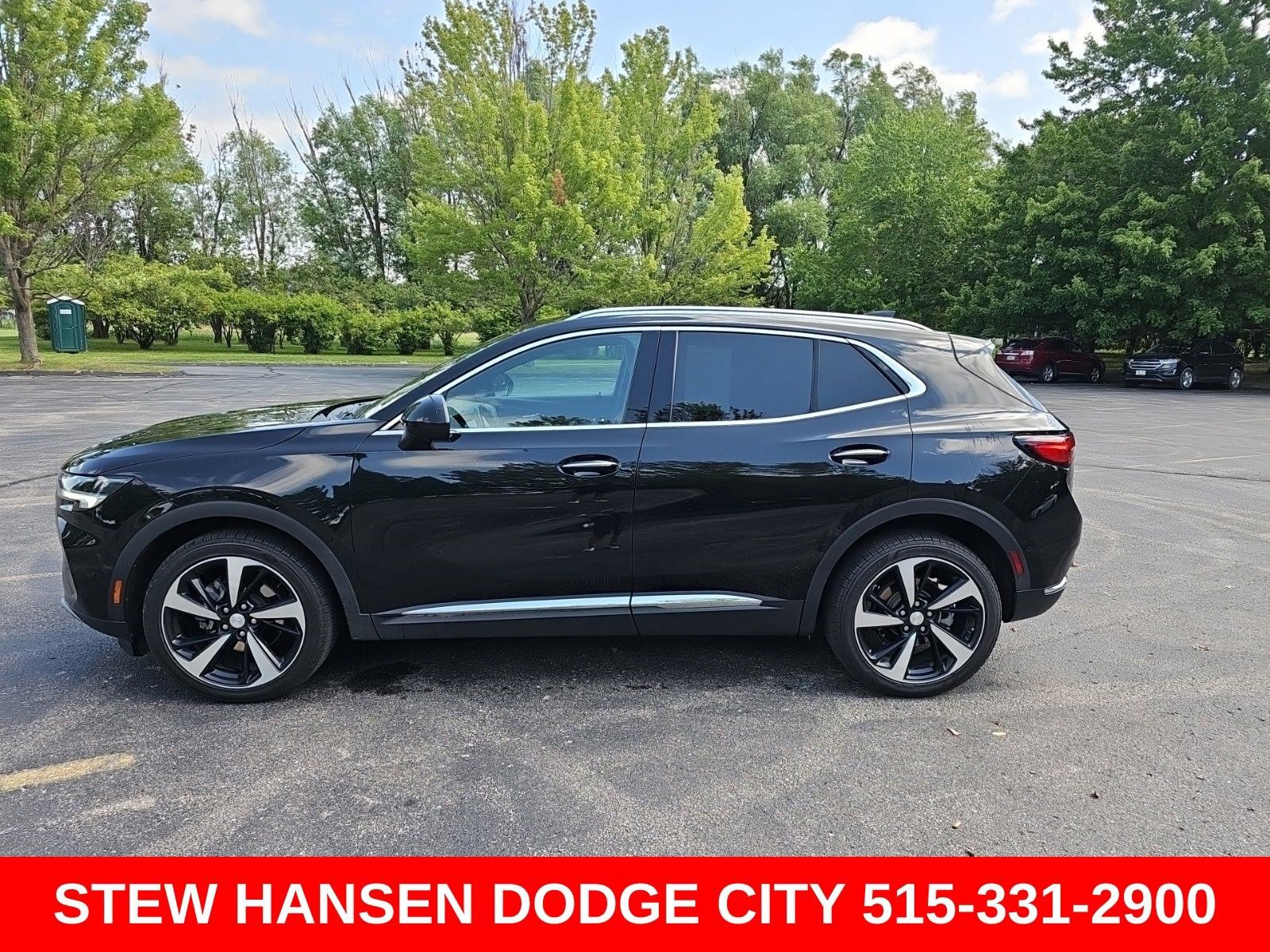 Used 2021 Buick Envision Essence AWD/4WD image 1