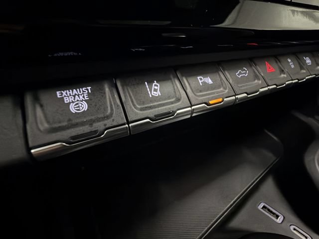 New 2026 GMC Sierra 2500 AT4X w/ LPO, Black Badging Package AWD/4WD image 33
