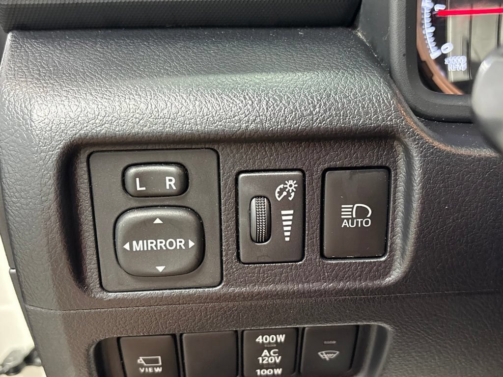 Used 2022 Toyota 4Runner TRD Off-Road Premium AWD/4WD image 18