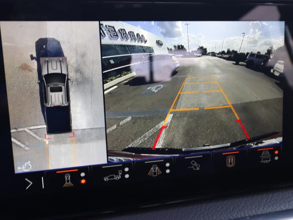 Used 2026 GMC Sierra 2500 Denali w/ Snow Plow Prep/Camper Package image 4