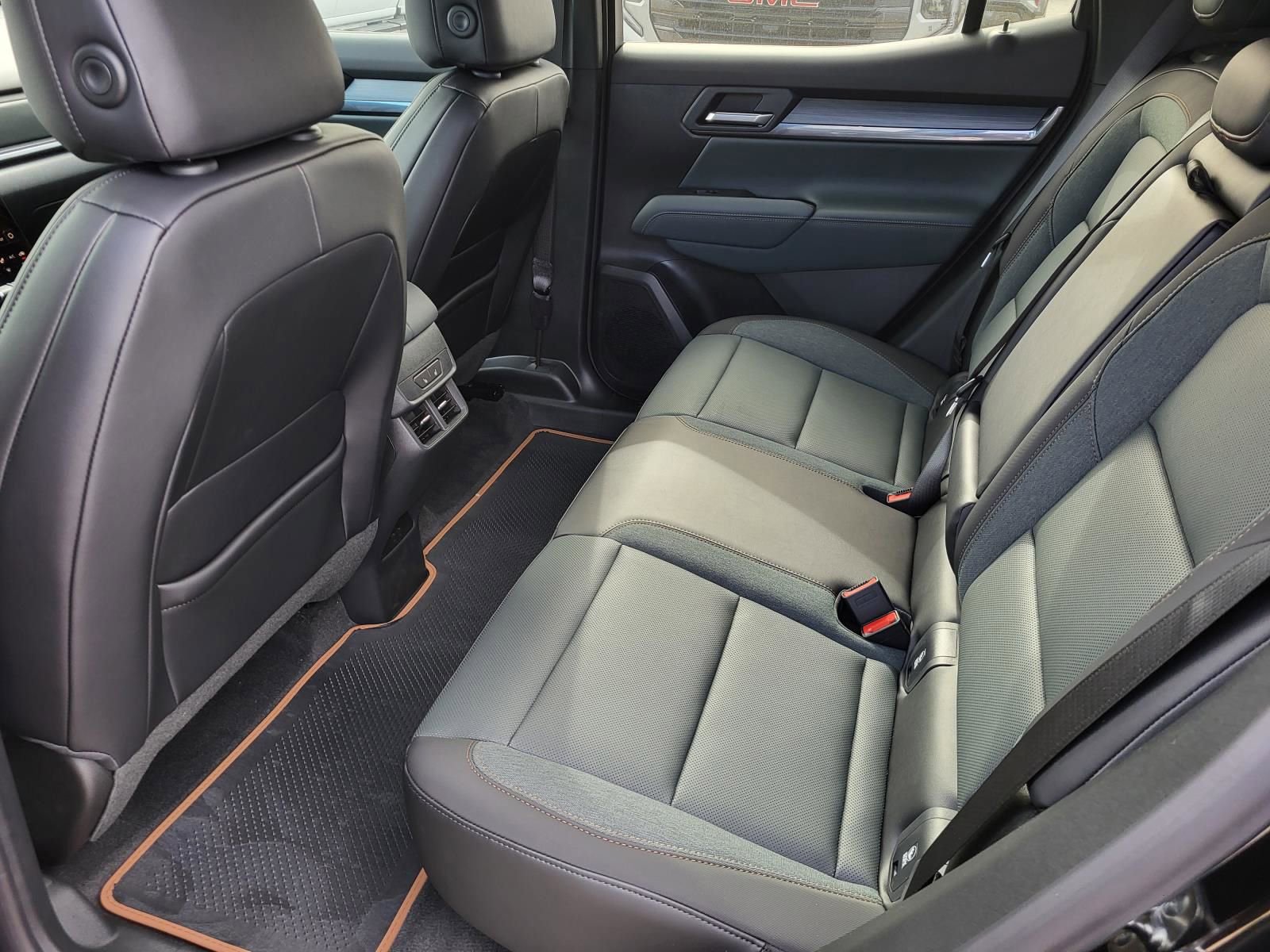 New 2026 GMC Terrain AT4 w/ Convenience Package III AWD/4WD image 4