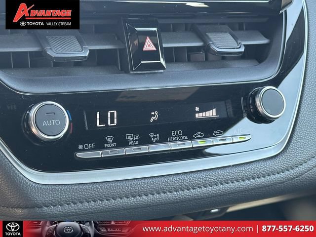 Used 2023 Toyota Corolla SE w/ Carpet Mat Package (TMS) FWD image 31