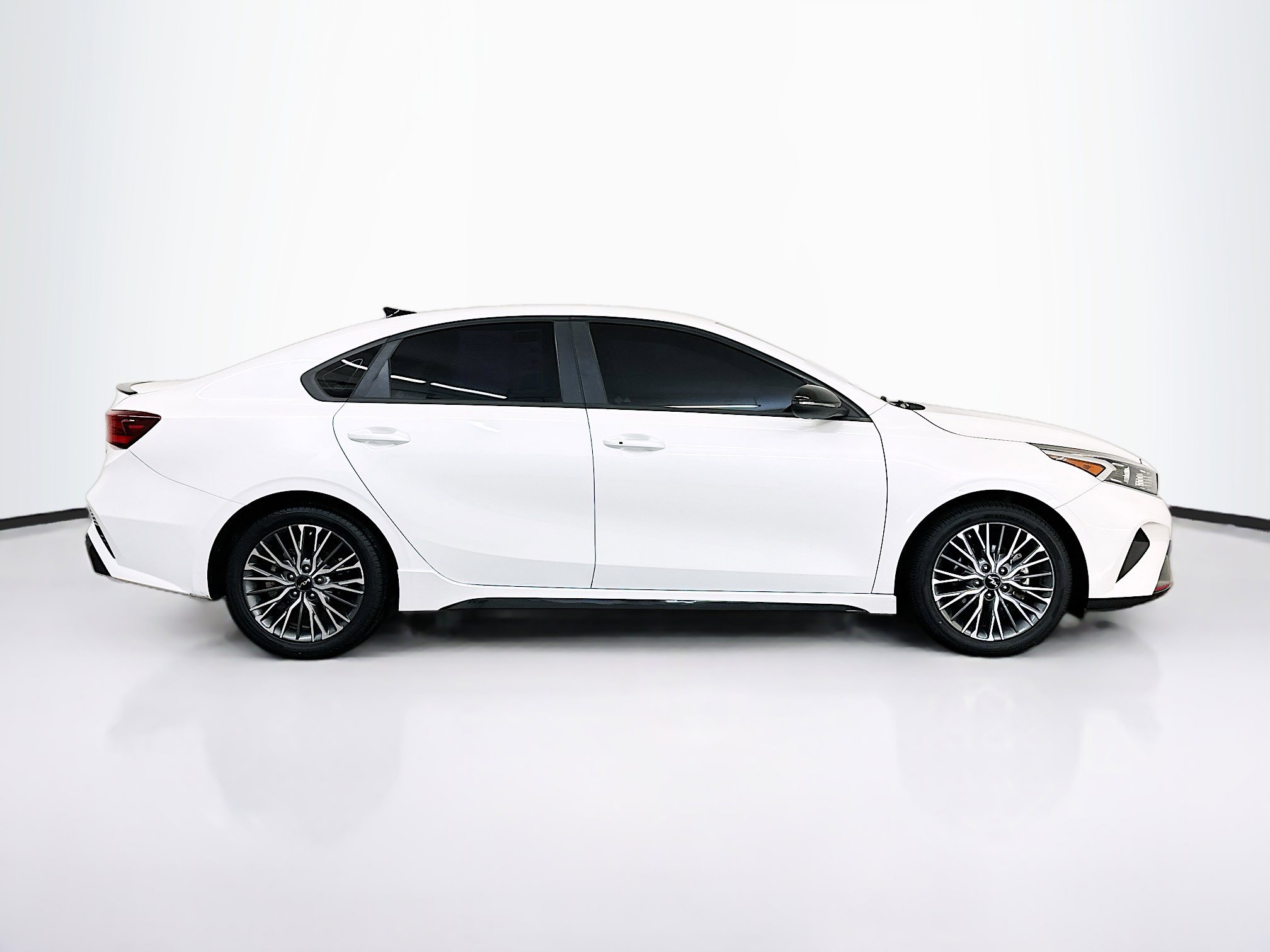 Used 2022 Kia Forte GT-Line image 10