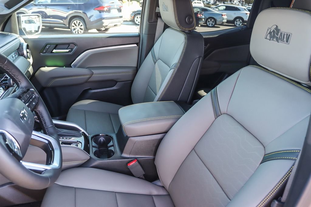 New 2026 Chevrolet Colorado ZR2 w/ ZR2 Bison Edition image 15